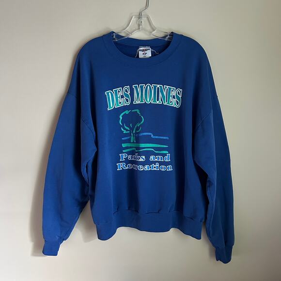 Vintage Jerzees Blue Des Moines Parks & Recreation Crewneck Sweatshirt Size 2XL - Picture 1 of 11